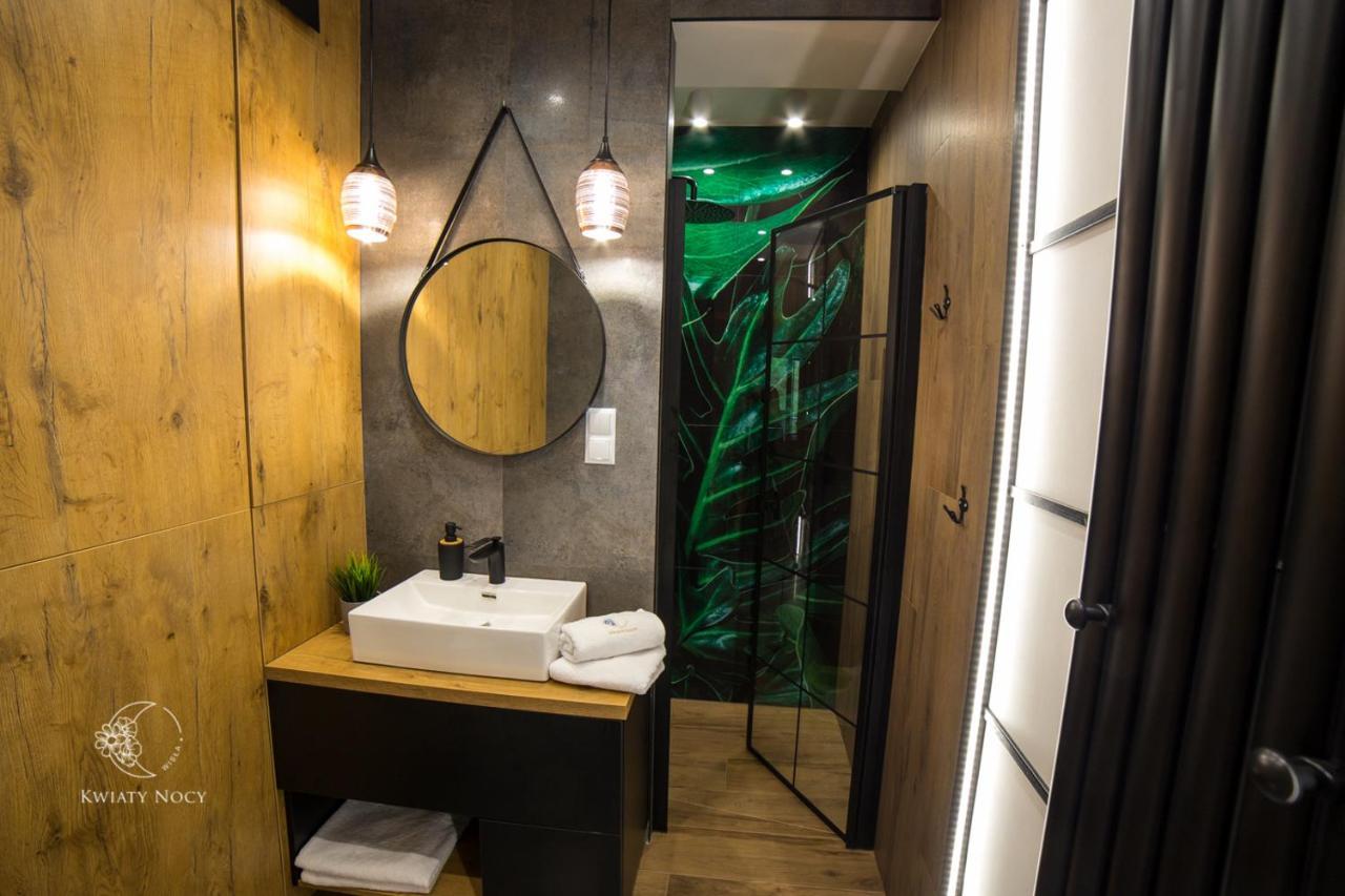 Apartamenty "Kwiaty Nocy" I "W Krainie Mchu" - Wisła Exteriör bild